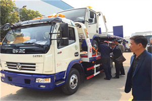 新邱汽车道路救援拖车价格